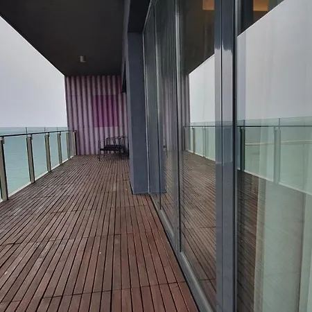 Neversea Beachfront Seaview 2 Lux Spectrum Lejlighedshotel